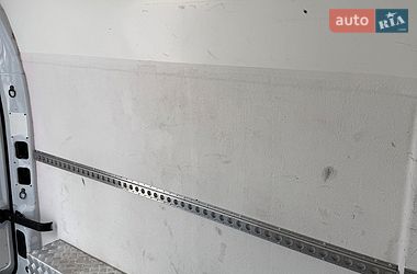 Вантажний фургон Renault Master 2020 в Тернополі