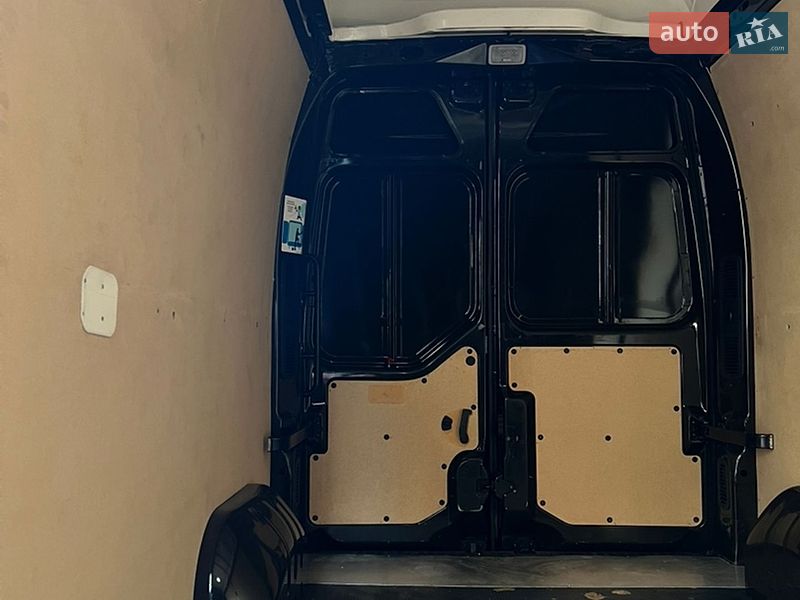 Вантажний фургон Renault Master 2019 в Тернополі