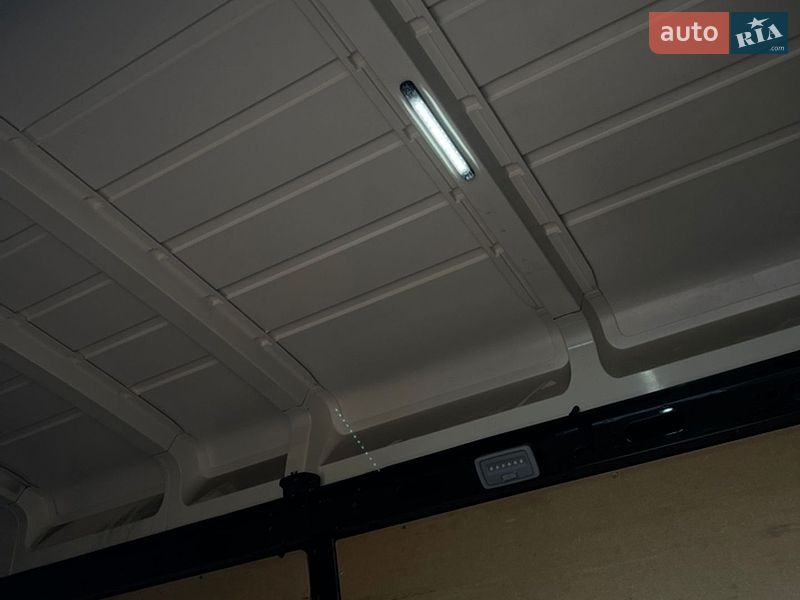 Вантажний фургон Renault Master 2019 в Тернополі