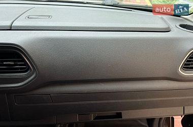 Вантажний фургон Renault Master 2019 в Тернополі