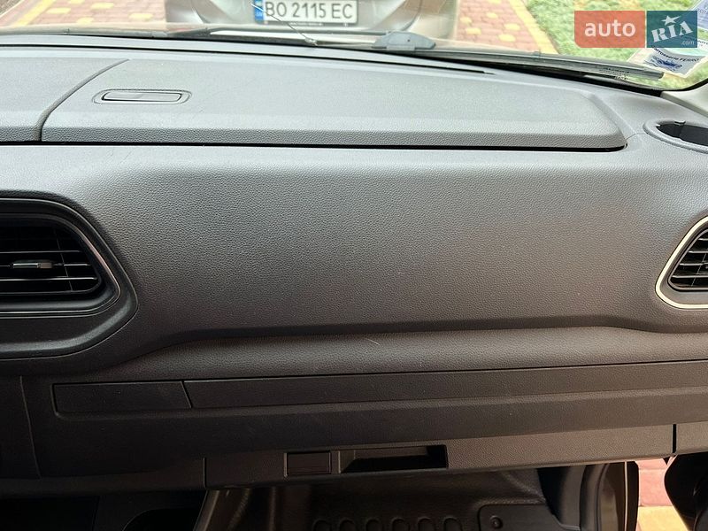 Вантажний фургон Renault Master 2019 в Тернополі