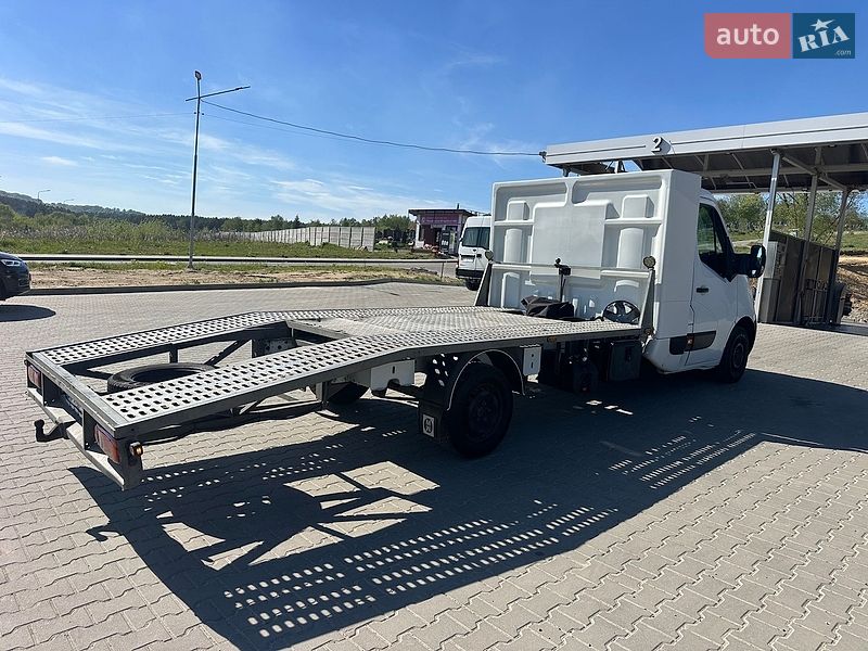 Автовоз Renault Master 2016 в Львові