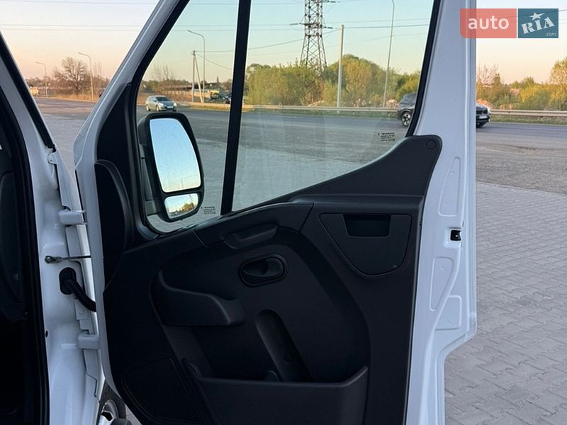 Грузовой фургон Renault Master 2020 в Луцке