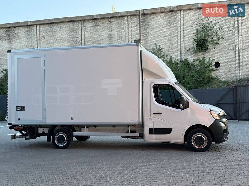 Грузовой фургон Renault Master 2021 в Дубно