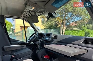 Автовоз Renault Master 2020 в Ужгороде