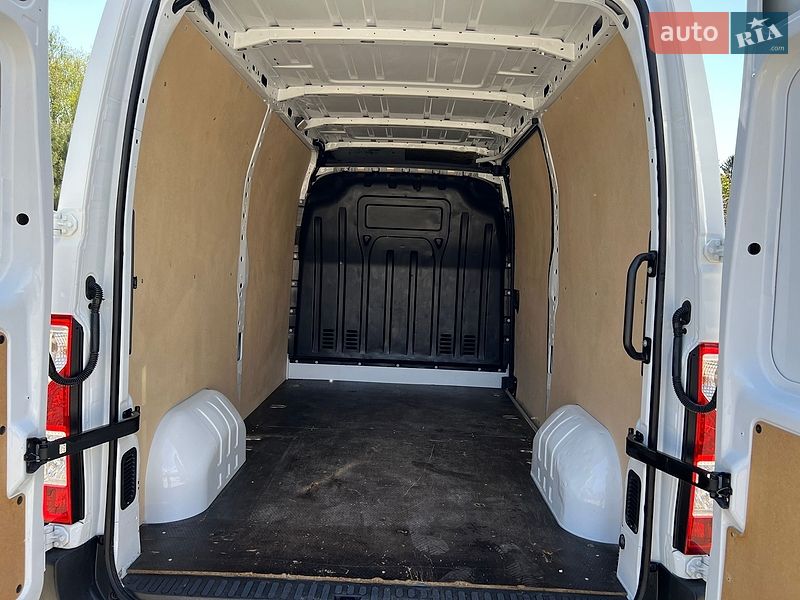 Грузовой фургон Renault Master 2021 в Луцке