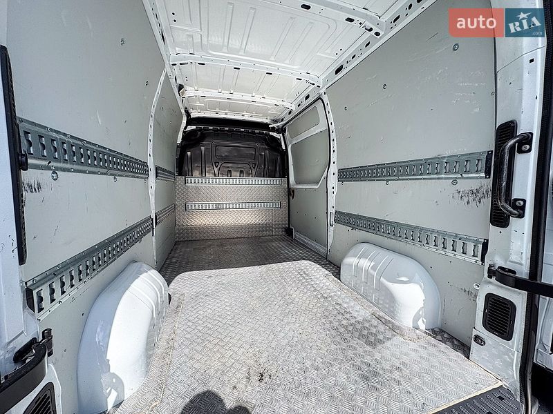 Грузовой фургон Renault Master 2021 в Ровно
