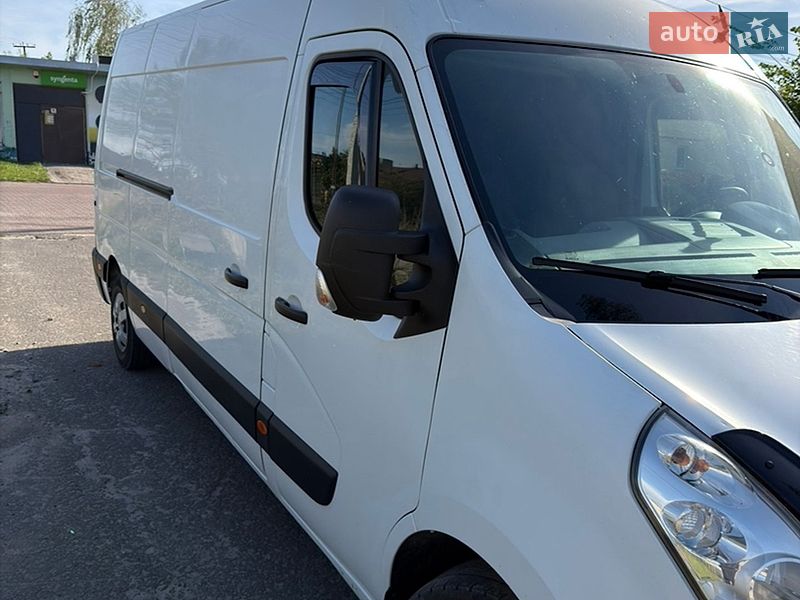 Грузовой фургон Renault Master 2016 в Львове