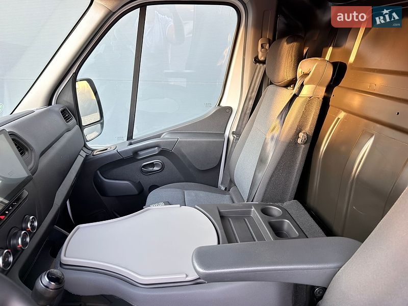Грузовой фургон Renault Master 2021 в Киеве