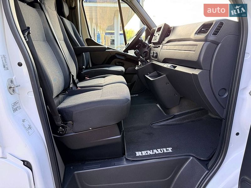 Тентованый Renault Master 2023 в Киеве