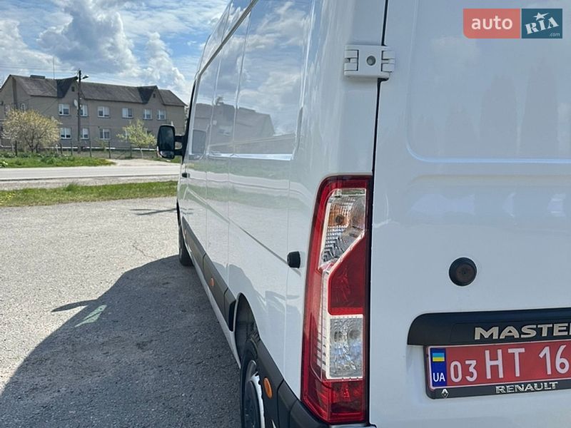 Грузовой фургон Renault Master 2021 в Дубно