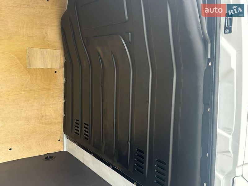 Грузовой фургон Renault Master 2021 в Дубно