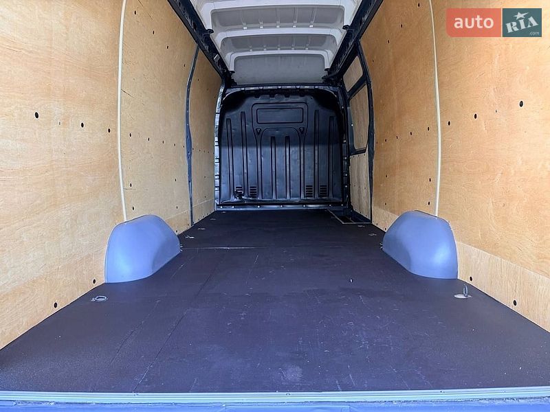 Грузовой фургон Renault Master 2022 в Киеве