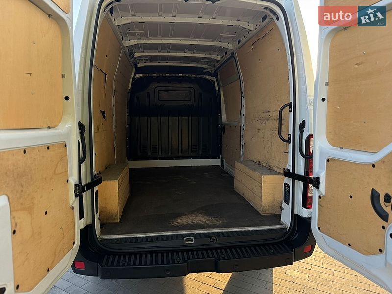 Грузовой фургон Renault Master 2021 в Луцке