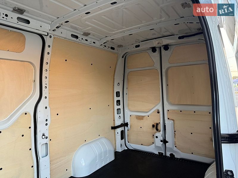 Грузовой фургон Renault Master 2018 в Дубно