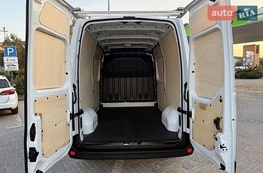 Грузовой фургон Renault Master 2018 в Дубно