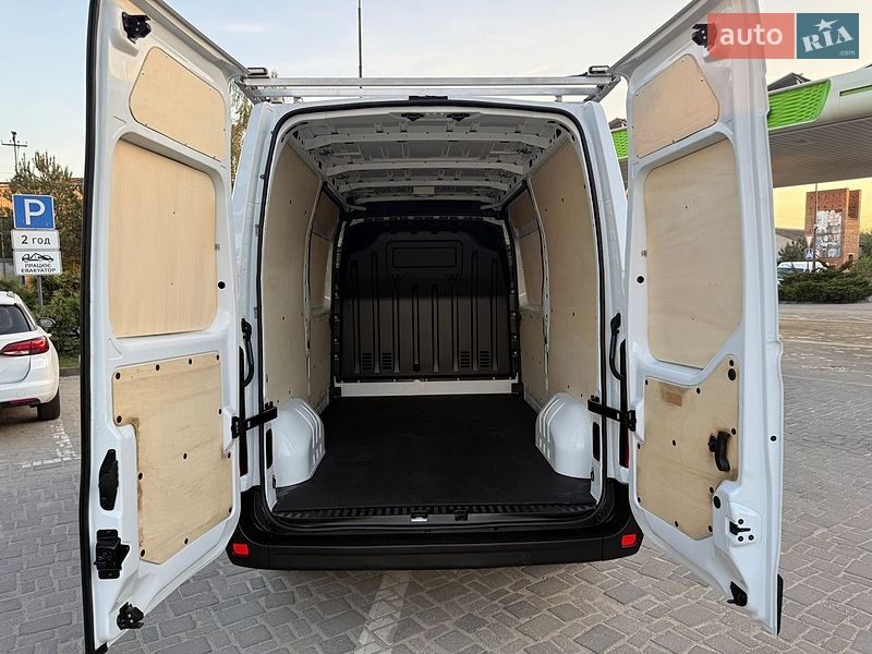Грузовой фургон Renault Master 2018 в Дубно