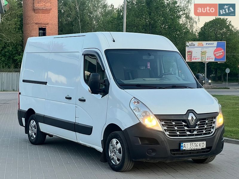 Вантажний фургон Renault Master 2015 в Житомирі