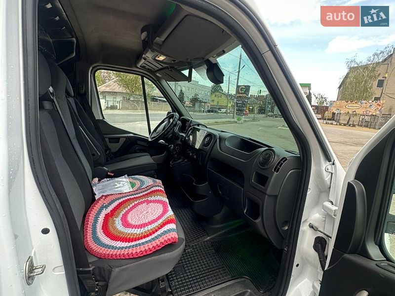 Грузовой фургон Renault Master 2018 в Черновцах