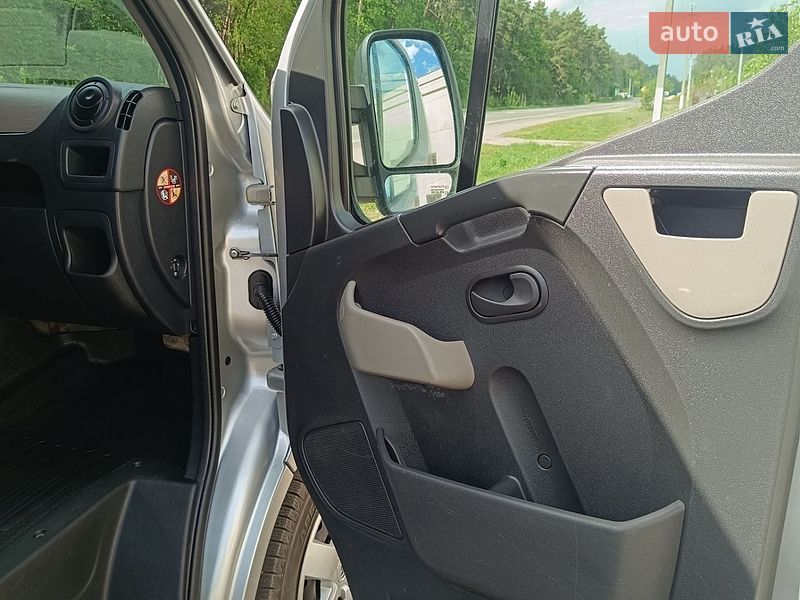 Вантажний фургон Renault Master 2017 в Дубні