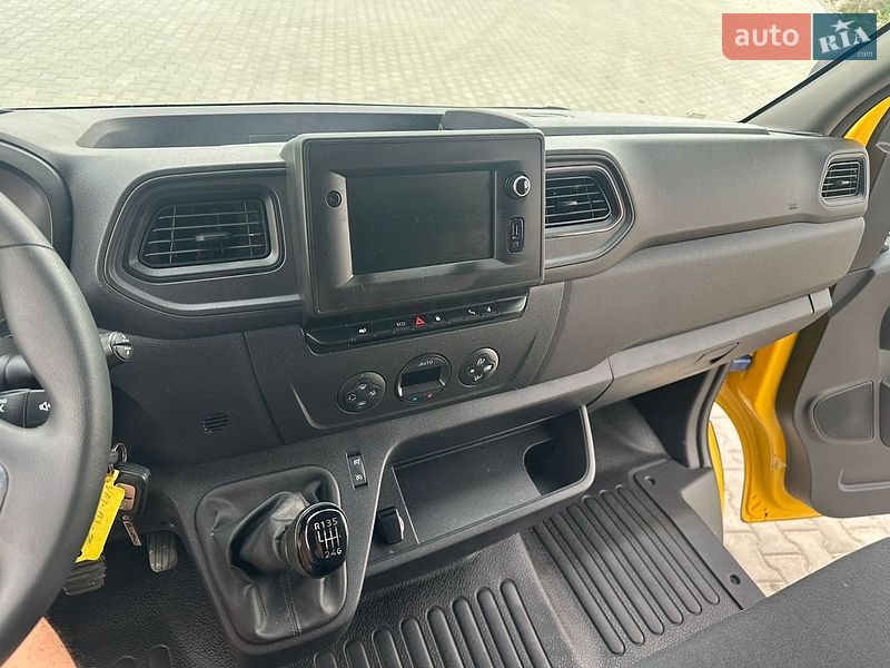 Грузовой фургон Renault Master 2020 в Львове