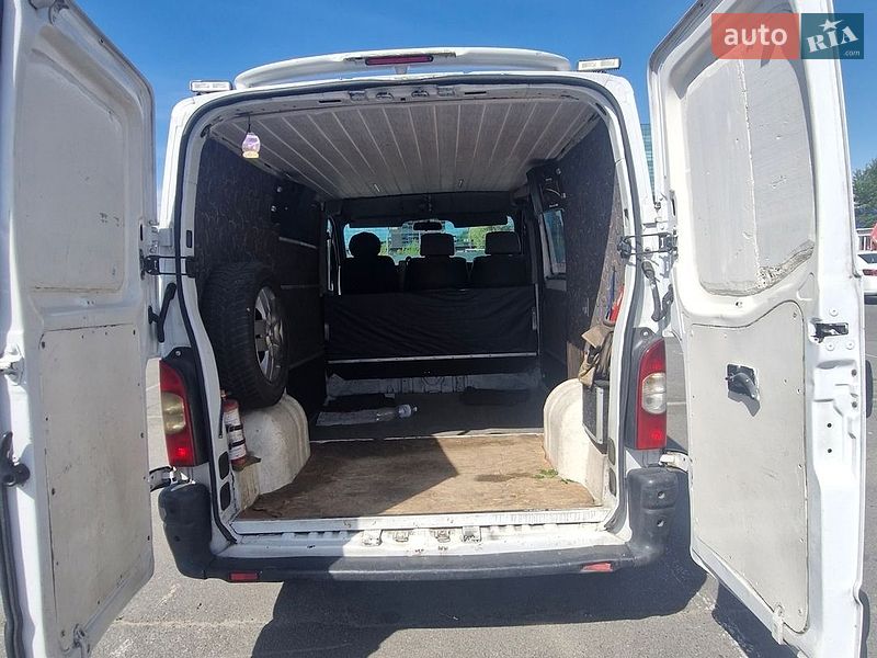 Грузопассажирский фургон Renault Master 2003 в Киеве