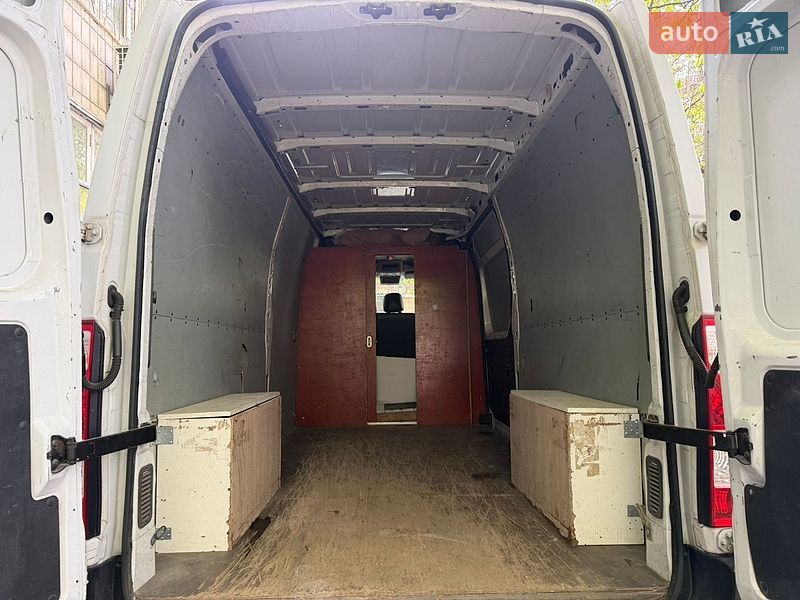 Вантажний фургон Renault Master 2012 в Києві