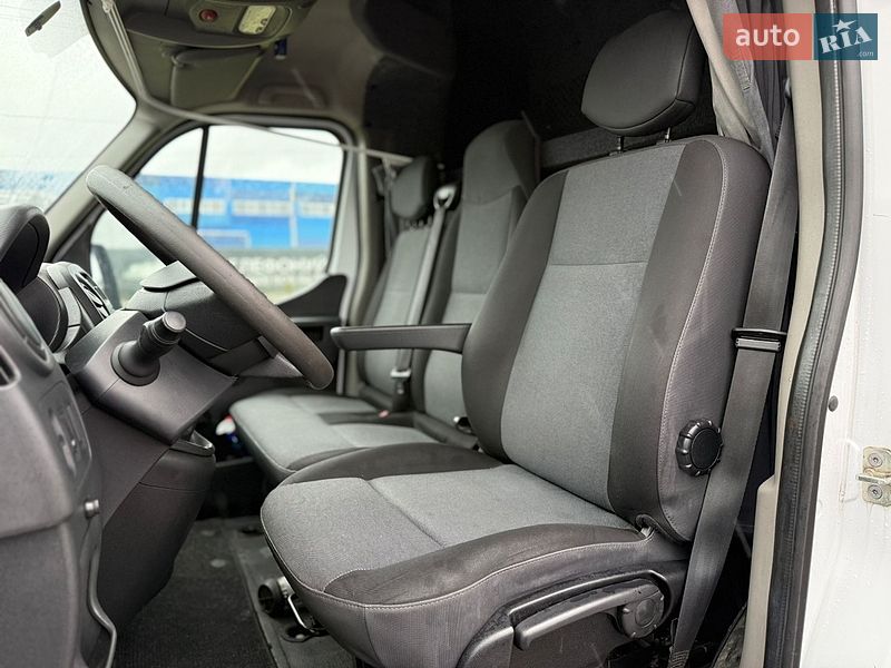 Автовоз Renault Master 2018 в Львові