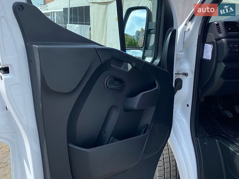 Вантажний фургон Renault Master 2020 в Києві