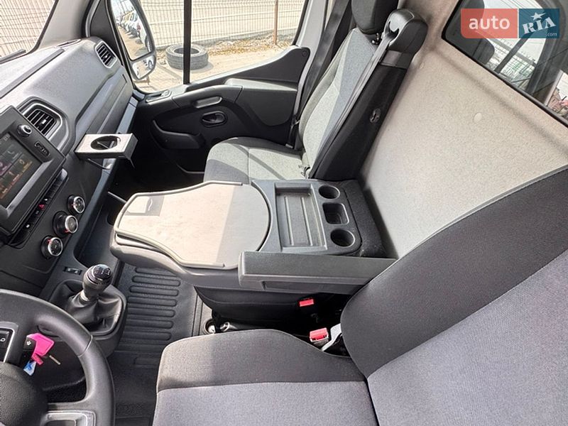 Грузовой фургон Renault Master 2022 в Киеве