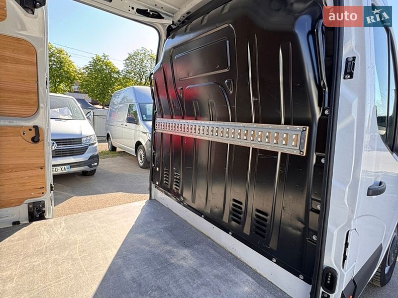 Вантажний фургон Renault Master 2023 в Києві
