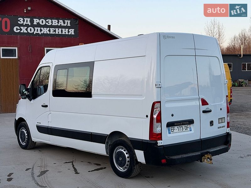Грузопассажирский фургон Renault Master 2016 в Дубно
