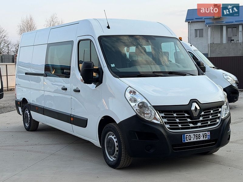 Грузопассажирский фургон Renault Master 2017 в Луцке
