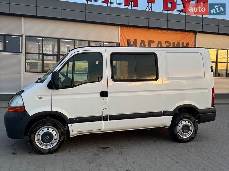 Вантажопасажирський фургон Renault Master 2007 в Нововолинську
