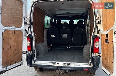 Вантажопасажирський фургон Renault Master 2007 в Нововолинську