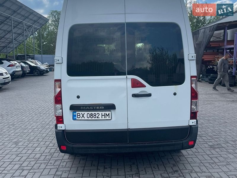 Мінівен Renault Master 2014 в Хмельницькому
