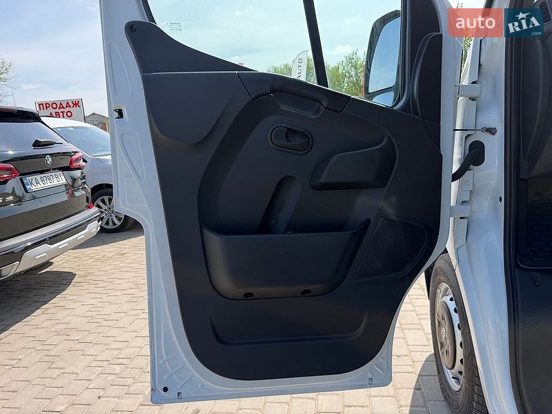 Вантажний фургон Renault Master 2021 в Бердичеві