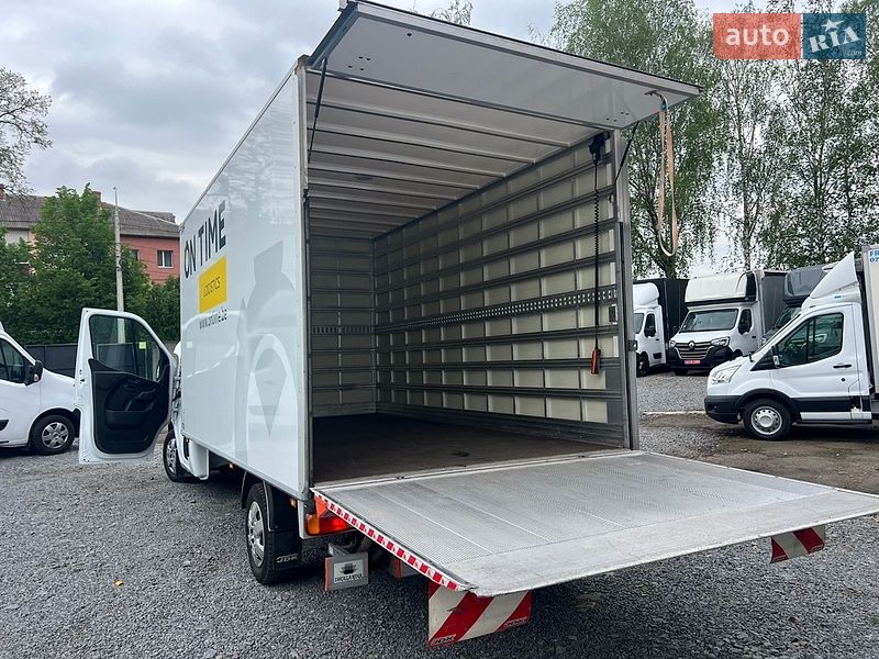 Другие грузовики Renault Master 2024 в Ровно