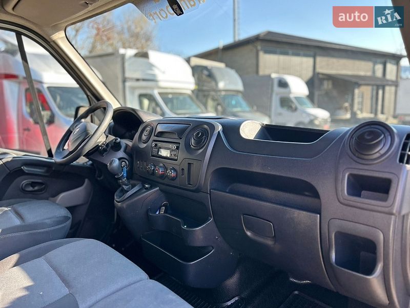 Грузовой фургон Renault Master 2018 в Хусте