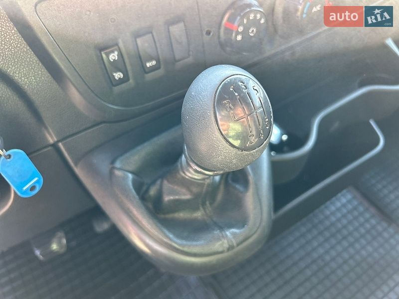 Грузовой фургон Renault Master 2018 в Хусте