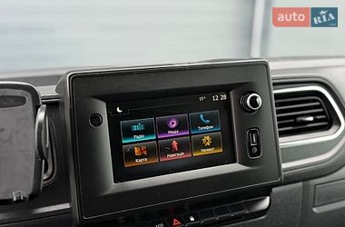 Вантажний фургон Renault Master 2020 в Дубні