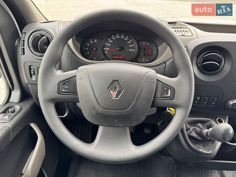Вантажопасажирський фургон Renault Master 2017 в Ковелі