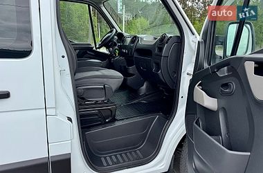 Вантажопасажирський фургон Renault Master 2017 в Ковелі