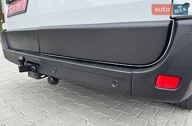 Вантажопасажирський фургон Renault Master 2017 в Ковелі