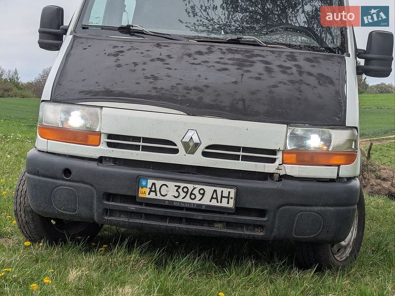 Грузопассажирский фургон Renault Master 2001 в Локачах