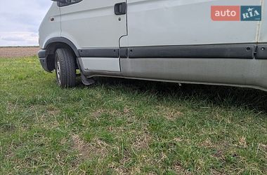 Грузопассажирский фургон Renault Master 2001 в Локачах
