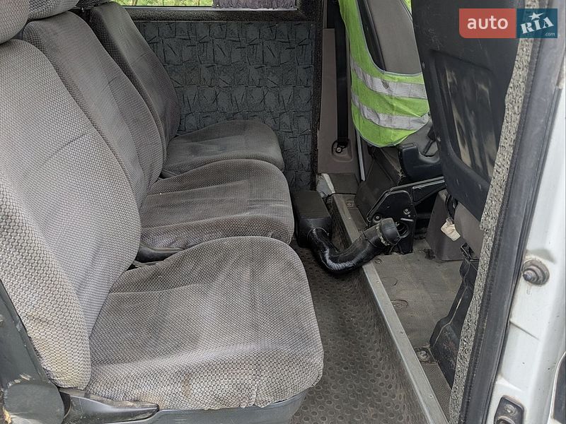 Грузопассажирский фургон Renault Master 2001 в Локачах