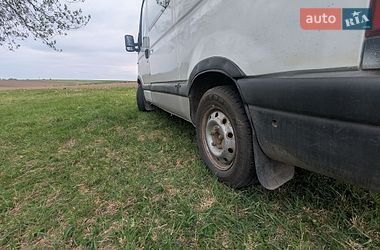 Грузопассажирский фургон Renault Master 2001 в Локачах
