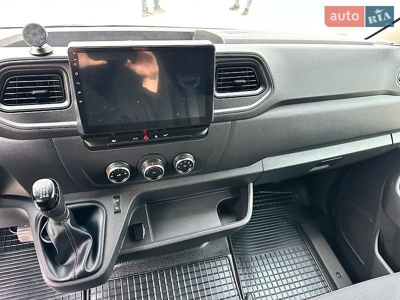 Грузовой фургон Renault Master 2021 в Дубно