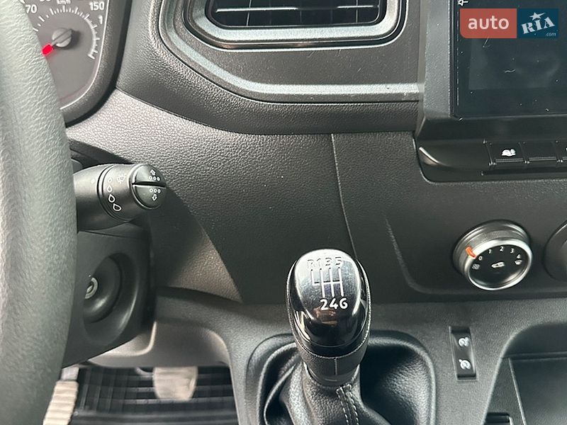Грузовой фургон Renault Master 2021 в Дубно